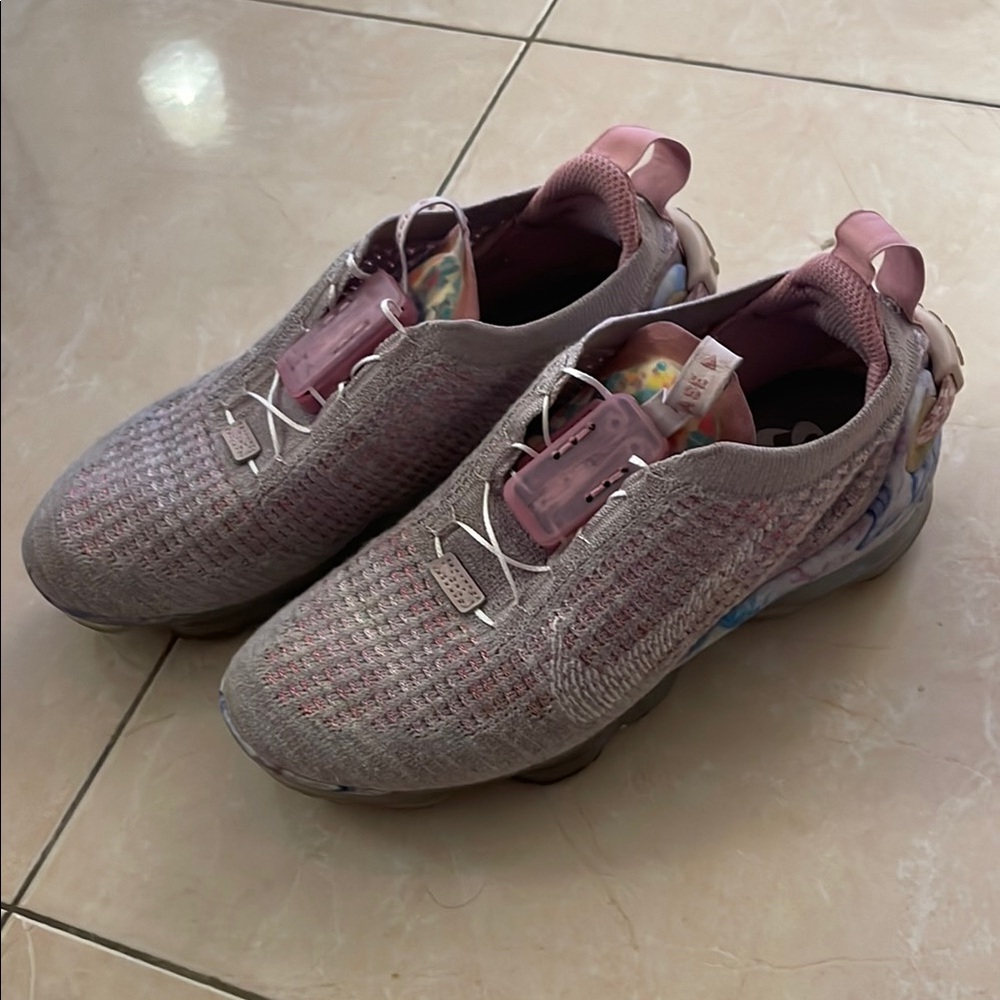 Nike Vapormax Flyknit Sz 6